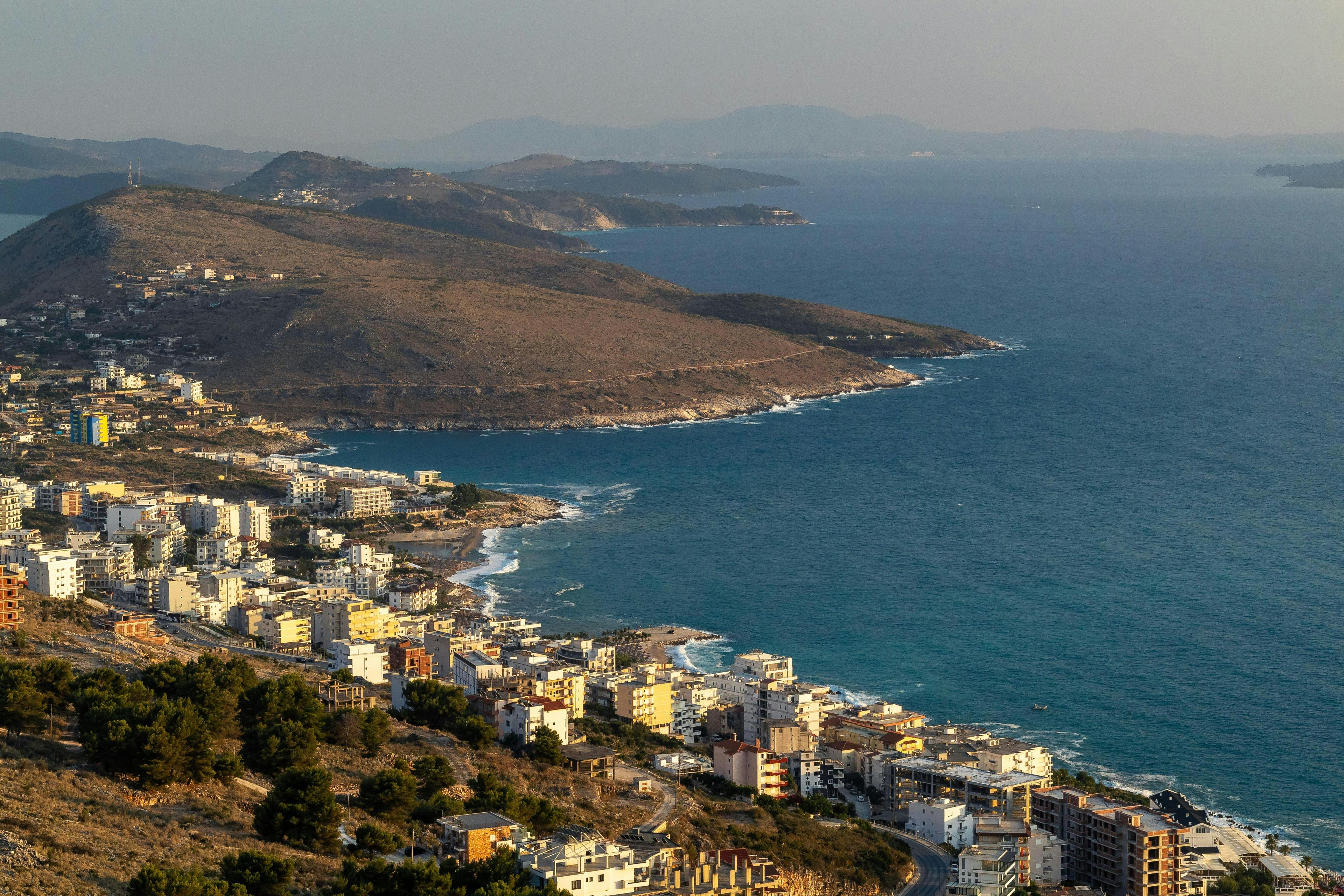 Car Rental in Sarandë image 2